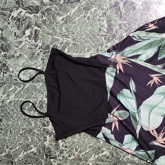 Summer dress - Picture 3 of 3